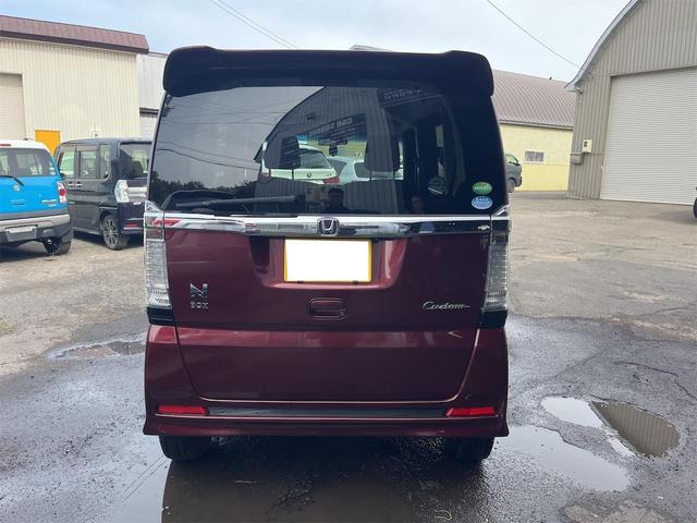 Ｎ－ＢＯＸカスタム Ｇ　４ＷＤ　ＥＴＣ　バックカメラ　両側スライドドア　ナビ　ＴＶ　オートライト　ＨＩＤ　スマートキー　アイドリングストップ　電動格納ミラー　シートヒーター　ベンチシート　ＣＶＴ　盗難防止システム　ＡＢＳ（16枚目）