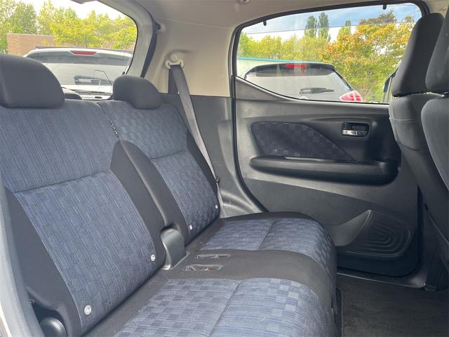 デイズ ハイウェイスター　Ｇターボプロパイロットエディション　４ＷＤ　ＥＴＣ　ナビ　ＴＶ　クリアランスソナー　オートクルーズコントロール　衝突被害軽減システム　オートライト　ＬＥＤヘッドランプ　スマートキー　アイドリングストップ　シートヒーター　ベンチシート（11枚目）