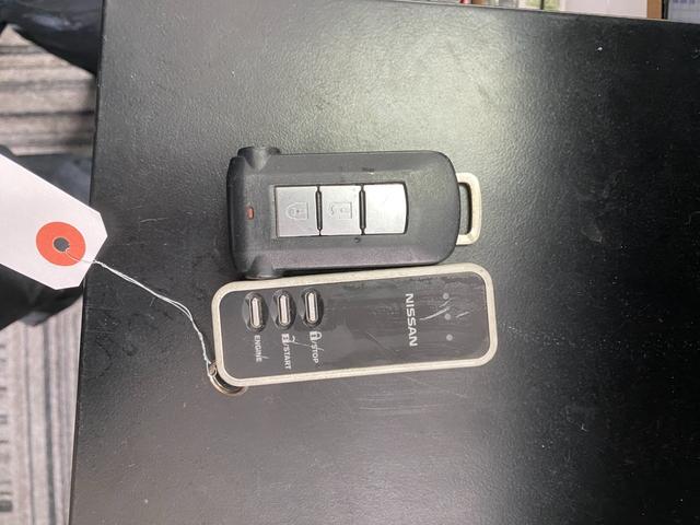 デイズルークス Ｘ　Ｖセレクション　４ＷＤ　検令和８年１１月１９日　スタッドレス装着　フルセグＴＶ　Ｂカメラ　純正エンスタ　Ｂｌｕｅｔｏｏｔｈ　ＥＴＣ　シートヒーター　両側パワースライドドア　横滑り防止装置　衝突軽減　全方位カメラ（8枚目）