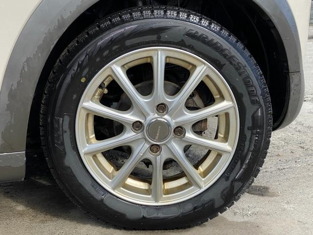 アルトラパン Ｓ　４ＷＤ　検令和９年７月１５日　スタッドレス装着　フルセグＴＶ　全方位カメラ　エンジンスターター　Ｂｌｕｅｔｏｏｔｈ　ＥＴＣ　シートヒーター　横滑り防止装置　衝突軽減　プッシュスタート（12枚目）