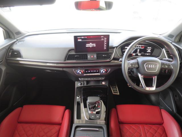 ＳＱ５スポーツバック ベースグレード　ＴＶチューナー　プライバシーガラス　カラードブレーキキャリパー　レッド　コンフォートＰ　ブラックスタイリングＰ　レザーＰ（6枚目）
