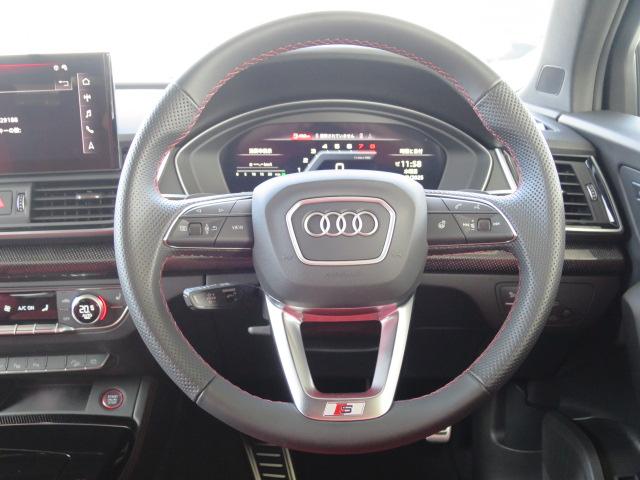 ＳＱ５スポーツバック ベースグレード　ＴＶチューナー　プライバシーガラス　カラードブレーキキャリパー　レッド　コンフォートＰ　ブラックスタイリングＰ　レザーＰ（14枚目）
