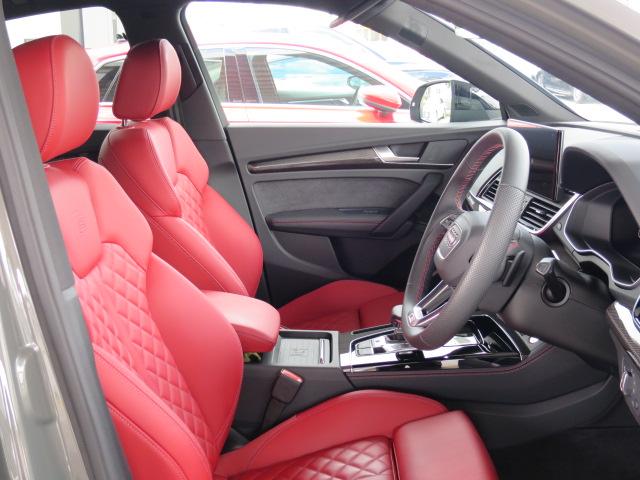 ＳＱ５スポーツバック ベースグレード　ＴＶチューナー　プライバシーガラス　カラードブレーキキャリパー　レッド　コンフォートＰ　ブラックスタイリングＰ　レザーＰ（22枚目）