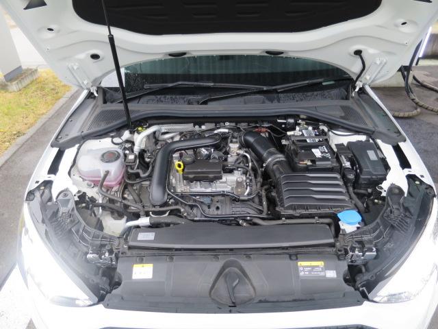 �n���I����i�I�Ŕ������f�U�C���̂`�������Ԃ��v���������\���Ă��������B