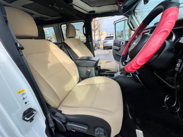 ジープ・ラングラーアンリミテッド スポーツ(16枚目)