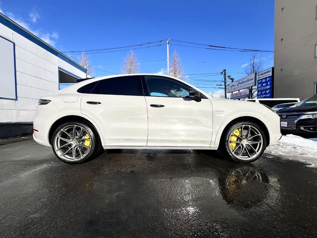 カイエンクーペ カイエンターボS E‐ハイブリッド クーペ(11枚目)