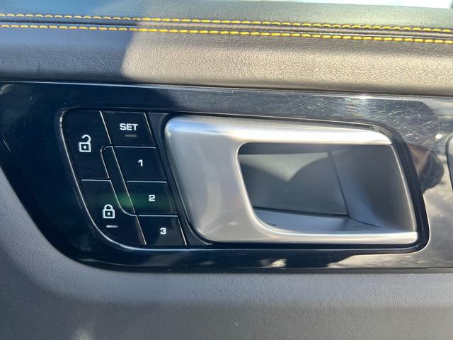 カイエンクーペ カイエンターボS E‐ハイブリッド クーペ(22枚目)