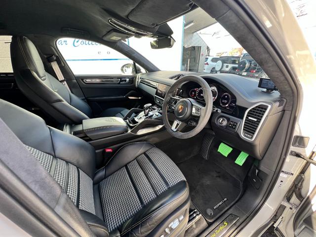 カイエンクーペ カイエンターボS E‐ハイブリッド クーペ(24枚目)