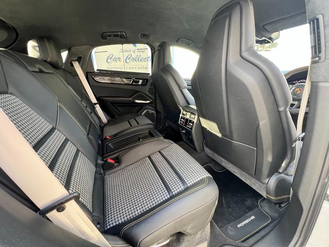 カイエンクーペ カイエンターボS E‐ハイブリッド クーペ(42枚目)