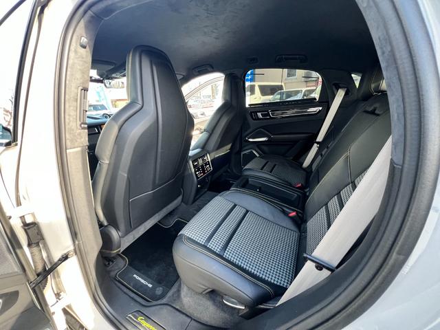 カイエンクーペ カイエンターボS E‐ハイブリッド クーペ(52枚目)