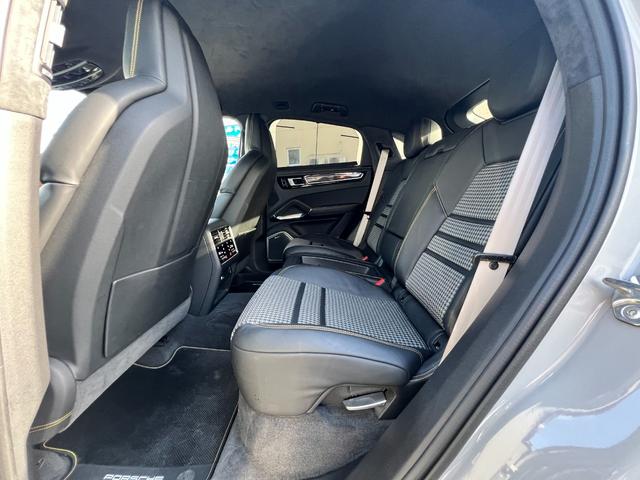 カイエンクーペ カイエンターボS E‐ハイブリッド クーペ(53枚目)