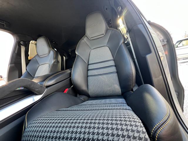 カイエンクーペ カイエンターボS E‐ハイブリッド クーペ(59枚目)