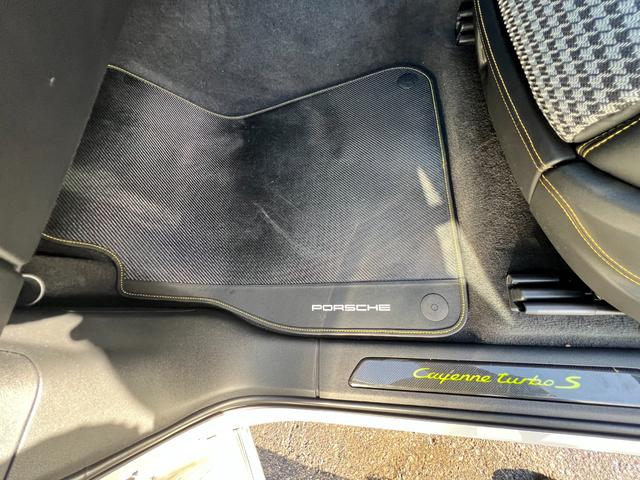 カイエンクーペ カイエンターボS E‐ハイブリッド クーペ(60枚目)