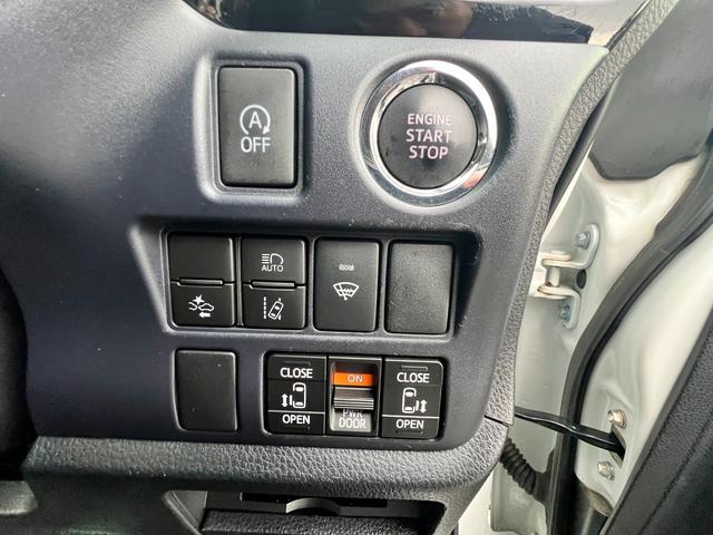 ヴォクシー ＺＳ　煌ＩＩ　ワンオーナー／寒冷地仕様／純正エンジンスターター／リアヒーター／純正ナビ／フルセグ／ＬＥＤヘッドライト／両側パワースライドドア（13枚目）