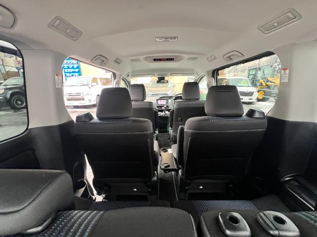 ヴォクシー ＺＳ　煌ＩＩ　ワンオーナー／寒冷地仕様／純正エンジンスターター／リアヒーター／純正ナビ／フルセグ／ＬＥＤヘッドライト／両側パワースライドドア（27枚目）