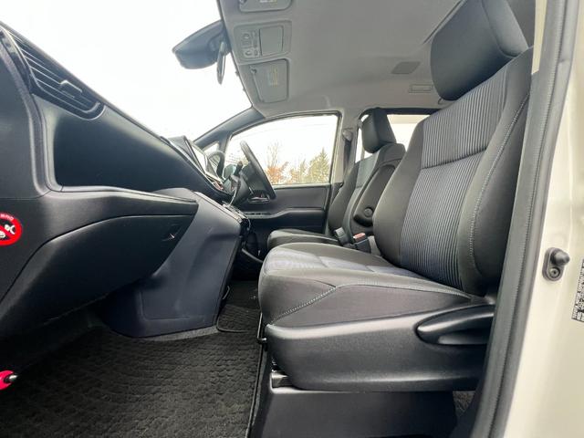 ヴォクシー ＺＳ　煌ＩＩ　ワンオーナー／寒冷地仕様／純正エンジンスターター／リアヒーター／純正ナビ／フルセグ／ＬＥＤヘッドライト／両側パワースライドドア（31枚目）