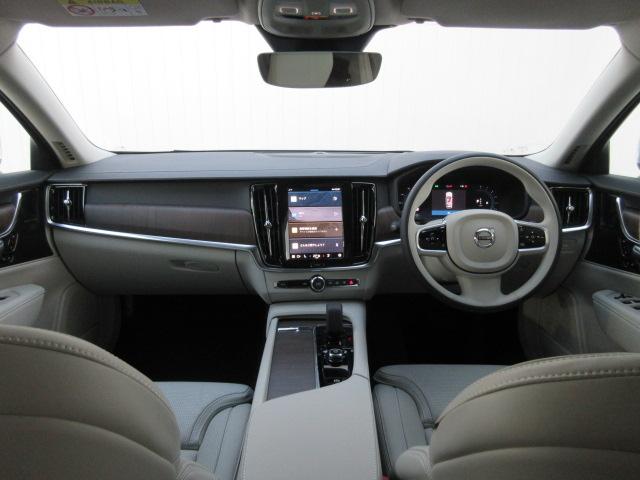 Ｖ９０ クロスカントリー　Ｂ６　ＡＷＤ　プロ　認定中古車　登録済未使用車　Ｇｏｏｇｌｅ搭載　ＬＥＤヘッドライト　本革シート・前席パワーシート＆シートヒーター・パワーテールゲート・パイロットアシスト・３６０°ビューカメラ（14枚目）