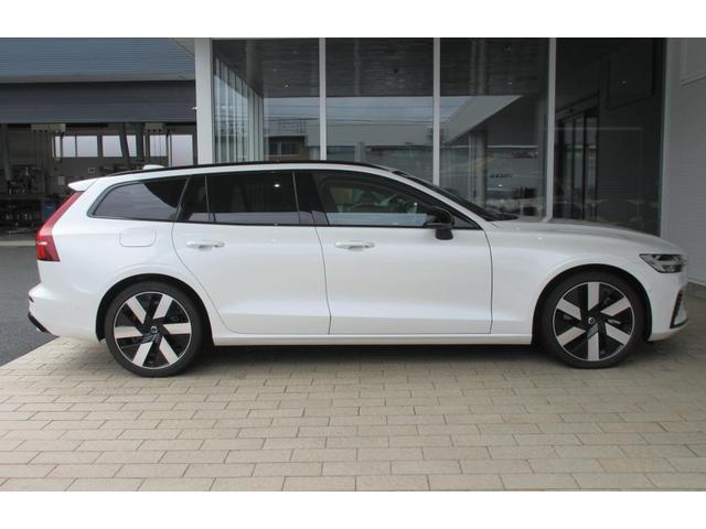 Ｖ６０ ウルトラ　Ｔ６　ＡＷＤ　プラグインハイブリッド（4枚目）