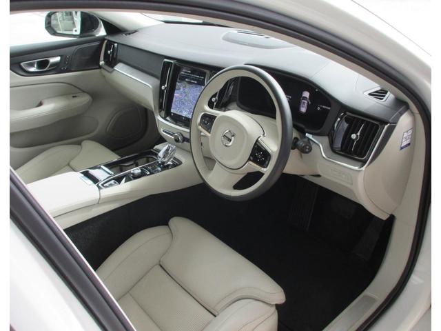 Ｖ６０ ウルトラ　Ｔ６　ＡＷＤ　プラグインハイブリッド（11枚目）