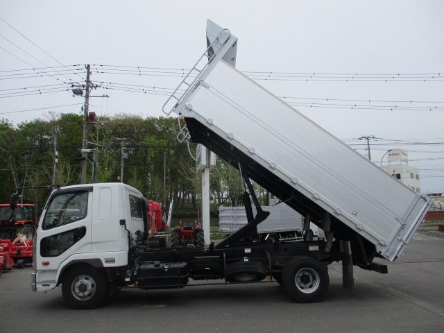 ファイター ファームダンプ　積載２３５０ｋｇ　３方開　リア観音開き　荷台内寸長さ５００ｃｍ幅２３５ｃｍ高さ６０ｃｍ６０ｃｍ　レザーシート　横滑り防止　追突防止　レーンキープ　左電動格納ミラー　クルコン　ＬＥＤヘッドライト（15枚目）