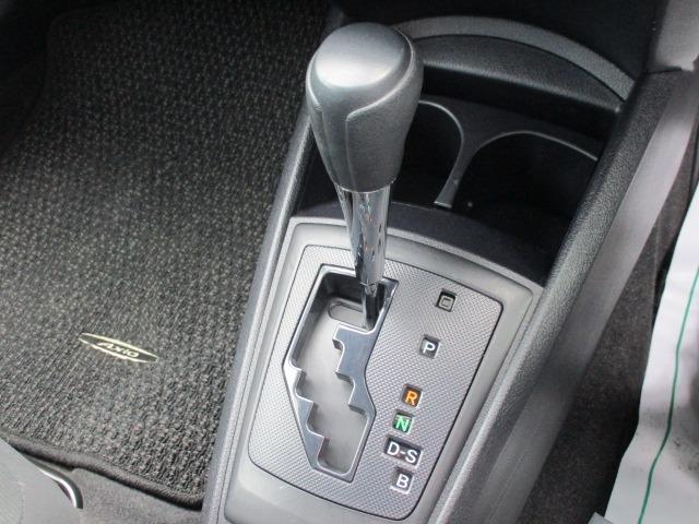 カローラアクシオ ＥＸ　４ＷＤ　純正ナビ　Ｂｌｕｅｔｏｏｔｈ付　寒冷地仕様　ワイパーデアイサー　衝突被害軽減ブレーキ　横滑り防止　スマートキー２個　社外アルミ　社外バックカメラ付　ＥＴＣ　法人ワンオーナー車　積込タイヤセット（16枚目）