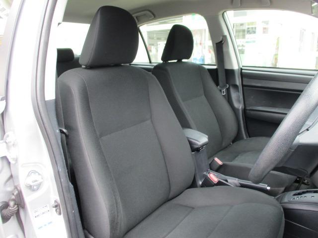 カローラアクシオ ＥＸ　４ＷＤ　純正ナビ　Ｂｌｕｅｔｏｏｔｈ付　寒冷地仕様　ワイパーデアイサー　衝突被害軽減ブレーキ　横滑り防止　スマートキー２個　社外アルミ　社外バックカメラ付　ＥＴＣ　法人ワンオーナー車　積込タイヤセット（24枚目）