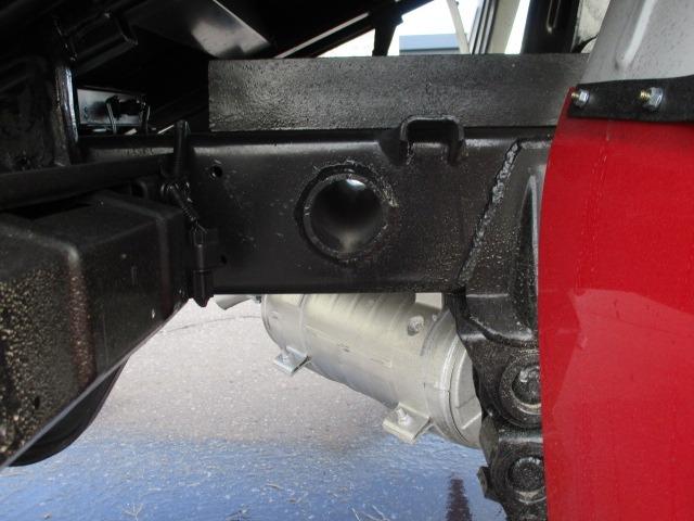 キャンター 全低床ダンプ　外装オールペイント済み　５ＭＴ３ペダル　車両総重量５．０ｔ未満　４ナンバー　エアコン　パワステ　パワーウィンドウ　ＡＢＳ　運転席エアバック　荷台内寸長さ３０５ｃｍ幅１６０ｃｍ高さ３２ｃｍ　ＥＴＣ（20枚目）