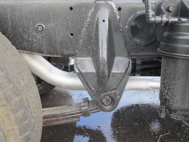 キャンター 全低床ダンプ　外装オールペイント済み　５ＭＴ３ペダル　車両総重量５．０ｔ未満　４ナンバー　エアコン　パワステ　パワーウィンドウ　ＡＢＳ　運転席エアバック　荷台内寸長さ３０５ｃｍ幅１６０ｃｍ高さ３２ｃｍ　ＥＴＣ（21枚目）