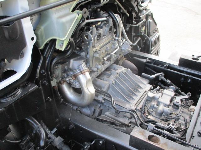 キャンター 全低床ダンプ　外装オールペイント済み　５ＭＴ３ペダル　車両総重量５．０ｔ未満　４ナンバー　エアコン　パワステ　パワーウィンドウ　ＡＢＳ　運転席エアバック　荷台内寸長さ３０５ｃｍ幅１６０ｃｍ高さ３２ｃｍ　ＥＴＣ（28枚目）