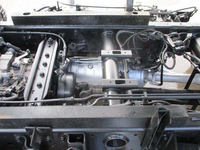 キャンター 全低床ダンプ　外装オールペイント済み　５ＭＴ３ペダル　車両総重量５．０ｔ未満　４ナンバー　エアコン　パワステ　パワーウィンドウ　ＡＢＳ　運転席エアバック　荷台内寸長さ３０５ｃｍ幅１６０ｃｍ高さ３２ｃｍ　ＥＴＣ（29枚目）