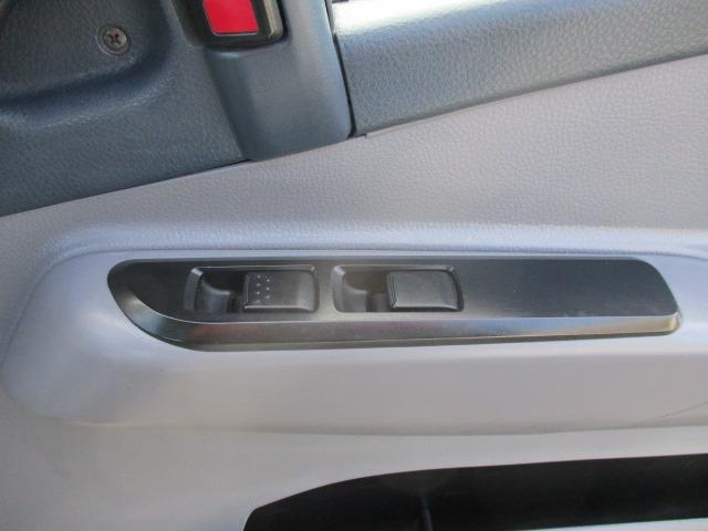 キャンター 全低床ダンプ　外装オールペイント済み　５ＭＴ３ペダル　車両総重量５．０ｔ未満　４ナンバー　エアコン　パワステ　パワーウィンドウ　ＡＢＳ　運転席エアバック　荷台内寸長さ３０５ｃｍ幅１６０ｃｍ高さ３２ｃｍ　ＥＴＣ（50枚目）