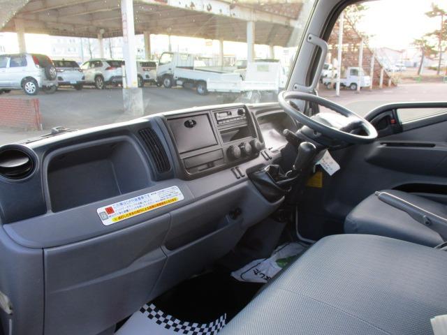 キャンター 全低床ダンプ　外装オールペイント済み　５ＭＴ３ペダル　車両総重量５．０ｔ未満　４ナンバー　エアコン　パワステ　パワーウィンドウ　ＡＢＳ　運転席エアバック　荷台内寸長さ３０５ｃｍ幅１６０ｃｍ高さ３２ｃｍ　ＥＴＣ（56枚目）