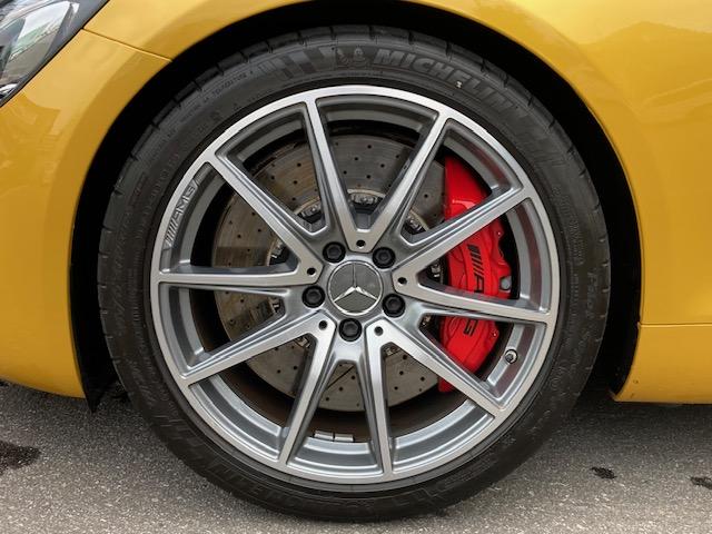 ＧＴ Ｓ　正規ディーラー　ワンオーナー　エクスクルーパッケージ　禁煙車　４．０Ｌ　Ｖ８　ツインターボ　ＡＭＧ１９／２０鍛造ＡＷ　ＡＭＧ強化ブレーキシステム　フルレザーシート　パフォーマンススポーツエグゾースト（11枚目）