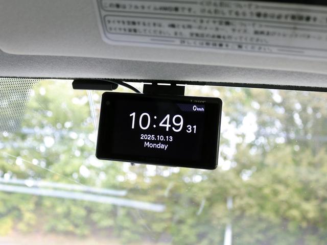 ハイエースワゴン ＧＬ　フローティングナビＴＶ　バックカメラ　パワースライドドア　ＬＥＤヘッドライト　助手席固定式リアサイドガラス　プッシュスタート　ヘッドレストＭ　オートライト　ＡＣ１００Ｖ　オートエアコンリアヒーター（15枚目）