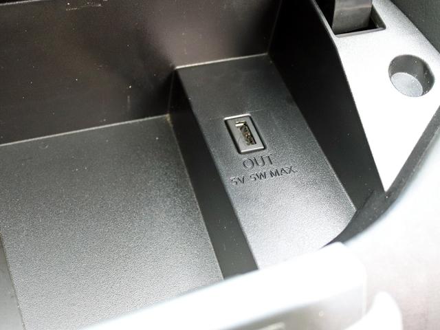 セレナ ハイウェイスター VセレクションII 9型ナビTV 後席モニター 全集カメラ インテリジェントパーキングアシスト レオニスAW デジタルインナーミラー ハンズフリーパワースライドドア ステアリングスイッチ LEDヘッドライト(48枚目)