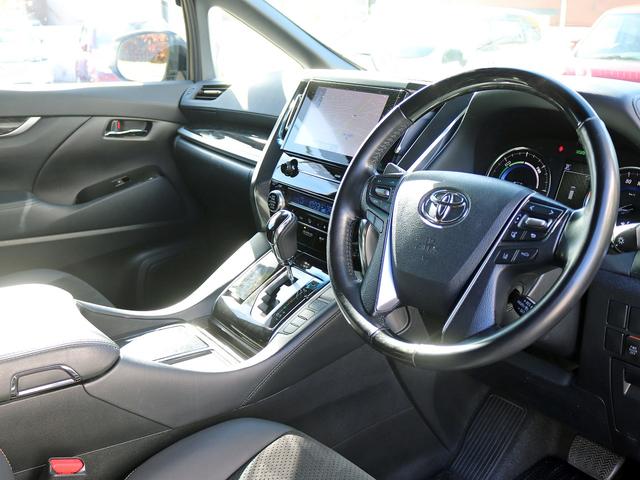 アルファードハイブリッド S タイプゴールド 改良後期 ナビTV/CD/DVD フリップダウンモニター パワーバックドア 両側パワースライドドア 3眼LEDシーケンシャル ハーフレザー レーダークルーズコントロール セーフティセンス 100W電源(12枚目)