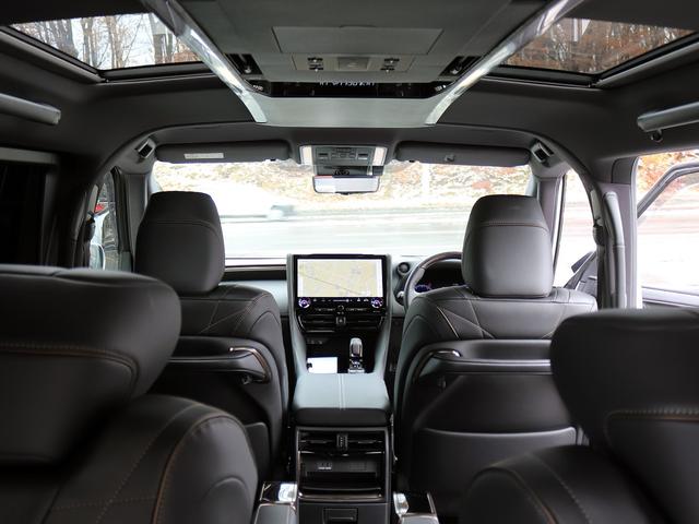 ヴェルファイアハイブリッド Z プレミア GRフルエアロ&マフラー メーカーナビTV 黒革エグゼクティブシート 左右独立ムーンルーフ トヨタチームイメイト デジタルインナーミラー 全周囲カメラ パワーバックドア ブラインドスポットモニター(27枚目)