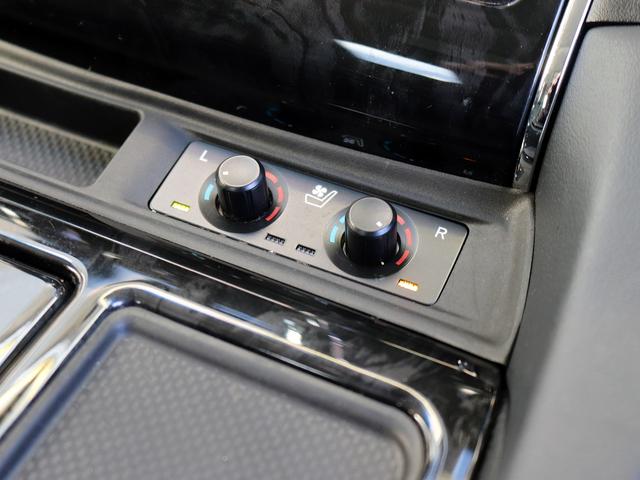 ヴェルファイアハイブリッド ZR Gエディション 後期 JBLサウンド フリップダウン ツインサンルーフ 黒革エグゼクティブ 3眼LED シートエアコン リアシートヒーター 1500W電源 デジタルインナーM パワーバックドア 全周囲カメラ(17枚目)