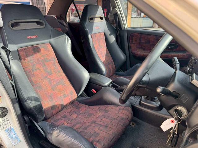 MITSUBISHI LANCER GSR EVOLUTION IV