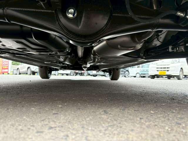 スペーシア ハイブリッドG スマートキー 踏み間違い防止装置 両側スライドドア キーレス レーンキープアシスト 横滑り防止装置 盗難防止装置 パワーウィンドウ パワステ フルフラットシート オートエアコン アイドリングストップ(17枚目)