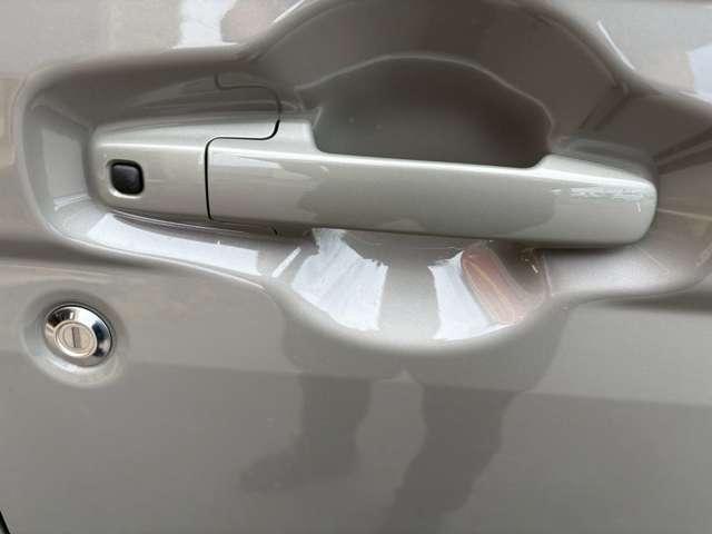 スペーシア ハイブリッドG スマートキー 踏み間違い防止装置 両側スライドドア キーレス レーンキープアシスト 横滑り防止装置 盗難防止装置 パワーウィンドウ パワステ フルフラットシート オートエアコン アイドリングストップ(23枚目)