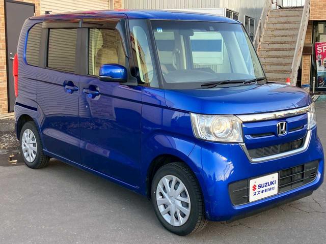 Ｎ－ＢＯＸ Ｇ・Ｌホンダセンシング　４ＷＤ　社外ワンセグナビ　バックカメラ　ＥＴＣ　左側パワースライドドア　プッシュスタート　ＨＤＭＩ　ＵＳＢ　横滑り防止装置　冬タイヤ　衝突軽減ブレーキ　バニティミラー（4枚目）