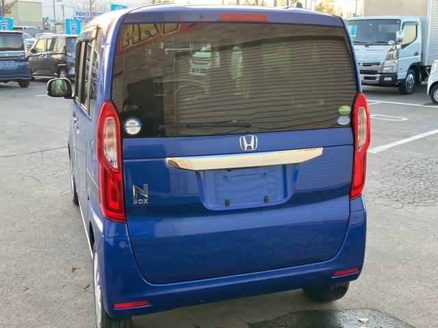 Ｎ－ＢＯＸ Ｇ・Ｌホンダセンシング　４ＷＤ　社外ワンセグナビ　バックカメラ　ＥＴＣ　左側パワースライドドア　プッシュスタート　ＨＤＭＩ　ＵＳＢ　横滑り防止装置　冬タイヤ　衝突軽減ブレーキ　バニティミラー（7枚目）