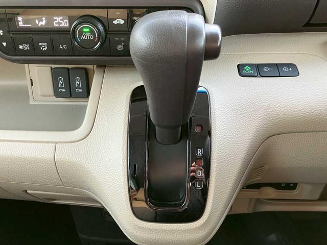 Ｎ－ＢＯＸ Ｇ・Ｌホンダセンシング　４ＷＤ　社外ワンセグナビ　バックカメラ　ＥＴＣ　左側パワースライドドア　プッシュスタート　ＨＤＭＩ　ＵＳＢ　横滑り防止装置　冬タイヤ　衝突軽減ブレーキ　バニティミラー（29枚目）