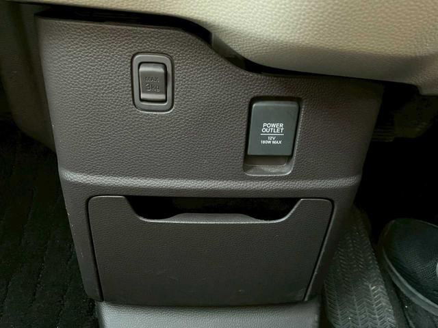 Ｎ－ＢＯＸ Ｇ・Ｌホンダセンシング　４ＷＤ　社外ワンセグナビ　バックカメラ　ＥＴＣ　左側パワースライドドア　プッシュスタート　ＨＤＭＩ　ＵＳＢ　横滑り防止装置　冬タイヤ　衝突軽減ブレーキ　バニティミラー（36枚目）