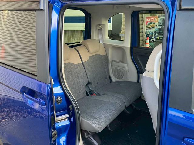 Ｎ－ＢＯＸ Ｇ・Ｌホンダセンシング　４ＷＤ　社外ワンセグナビ　バックカメラ　ＥＴＣ　左側パワースライドドア　プッシュスタート　ＨＤＭＩ　ＵＳＢ　横滑り防止装置　冬タイヤ　衝突軽減ブレーキ　バニティミラー（39枚目）