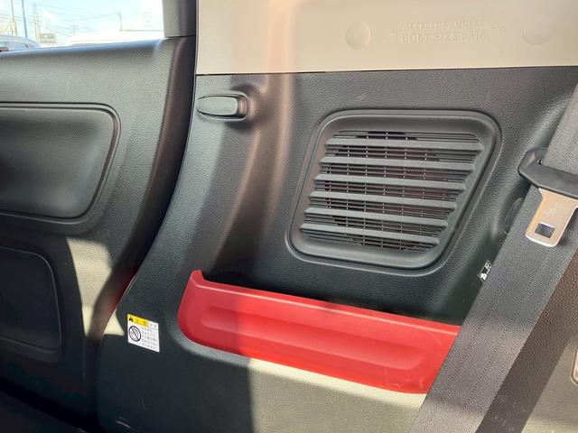 スペーシア ハイブリッドＸ　４ＷＤ　衝突被害軽減ブレーキ　両側電動スライドドア　シートヒーター　冬タイヤ　スマートキー　プッシュスタート　フェニックスレッドパール（50枚目）