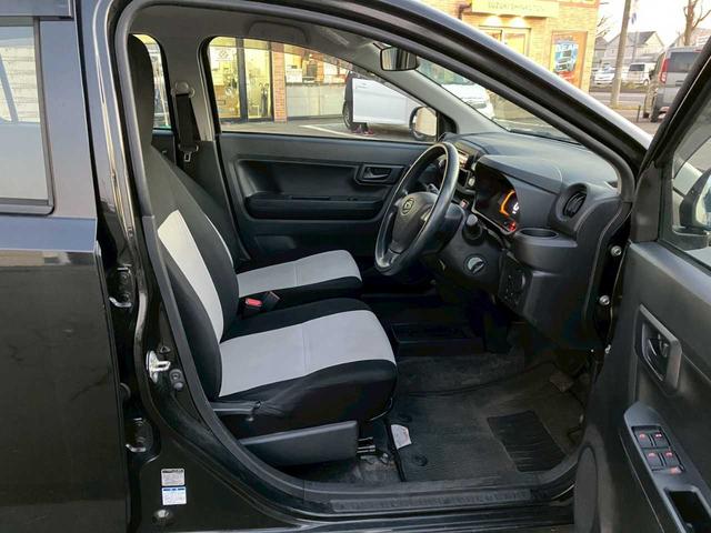 ミライース Ｌ　ＳＡＩＩＩ　４ＷＤ　社外１ＤＩＮオーディオ　ドライブレコーダー前方　横滑り防止装置　オートハイビーム　マニュアルエアコン　夏タイヤ　ブラックマイカメタリック（13枚目）