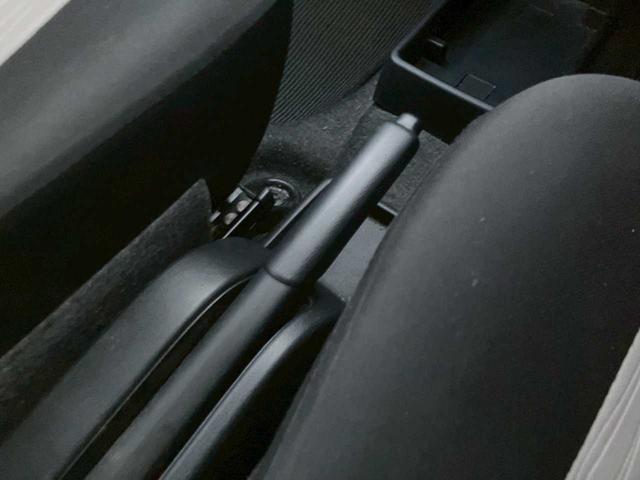 ミライース Ｌ　ＳＡＩＩＩ　４ＷＤ　社外１ＤＩＮオーディオ　ドライブレコーダー前方　横滑り防止装置　オートハイビーム　マニュアルエアコン　夏タイヤ　ブラックマイカメタリック（23枚目）
