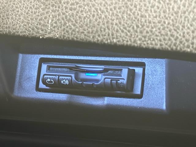 ハリアーハイブリッド プレミアム　モデリスタエアロ　社外２０インチＡＷ　ローダウン　黒革　ＢＩＧＸ　フルセグＴＶ　バックカメラ　Ｂｌｕｅｔｏｏｔｈ　パワーバックドア　前後ドラレコ　クルーズコントロール　ＬＥＤ　ＥＴＣ　Ａハイビーム（68枚目）